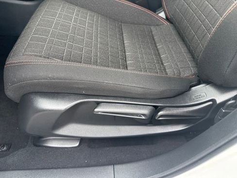 Certified 2024 Honda HR-V Sport image 11