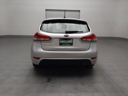 Used 2017 Kia Forte LX image 6