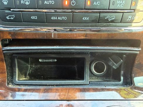 Used 2015 Lincoln Navigator 4WD image 54