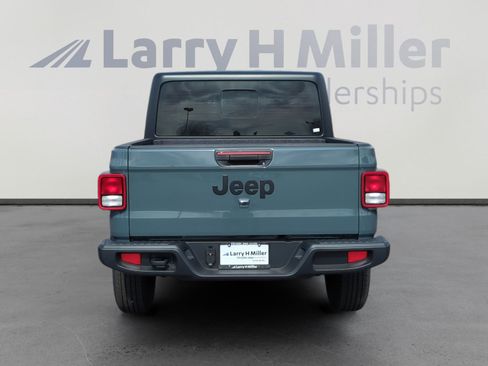 New 2026 Jeep Gladiator Sport image 4