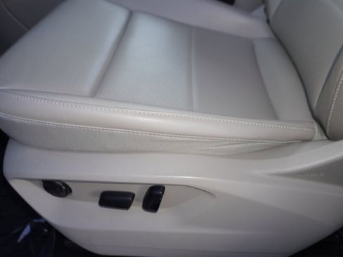 Used 2022 Volkswagen Atlas SE image 13