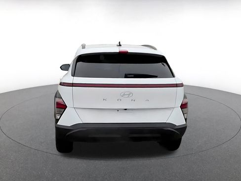 Used 2025 Hyundai Kona SEL image 7