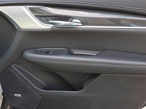 Used 2021 Cadillac XT6 Sport image 9