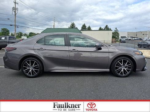 Certified 2023 Toyota Camry SE w/ Cold Weather Package FWD image 7
