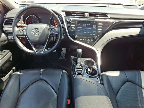 Used 2019 Toyota Camry XSE FWD image 15