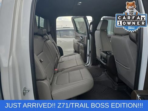 Used 2021 Chevrolet Silverado 1500 LT Trail Boss w/ Convenience Package II AWD/4WD image 18