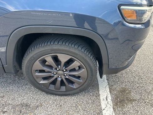 Used 2021 Jeep Cherokee Latitude Lux 80th Anniv w/ Quick Order Package 26U 80TH image 2