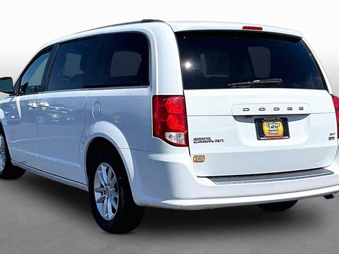Used 2018 Dodge Grand Caravan SXT FWD image 11