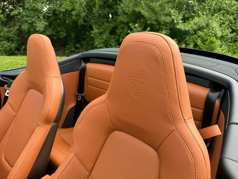 Used 2026 Porsche 911 Carrera RWD image 31