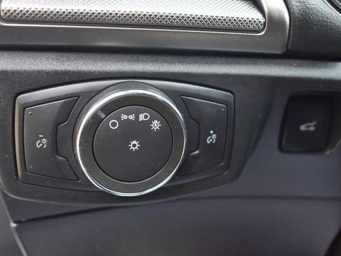 Used 2017 Ford Fusion SE FWD image 22