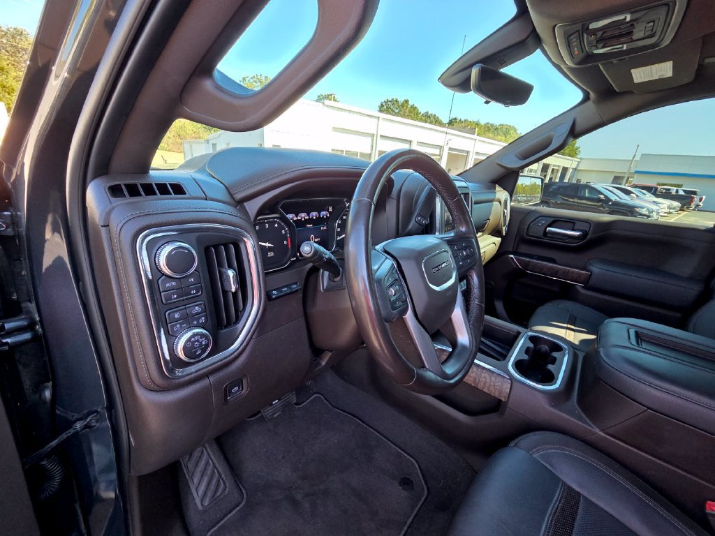 Used 2019 GMC Sierra 1500 Denali w/ Denali Ultimate Package AWD/4WD image 16