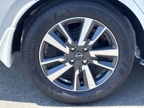 New 2025 Nissan Versa SV w/ Trunk Package image 7