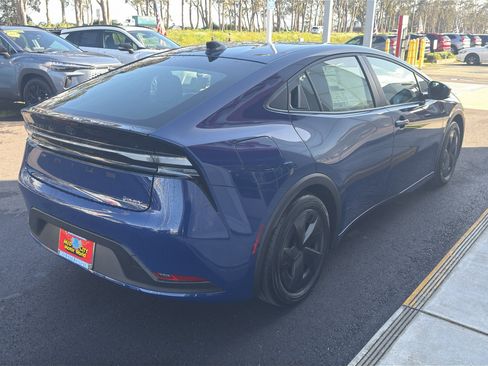 New 2026 Toyota Prius Plug-In Hybrid FWD image 8