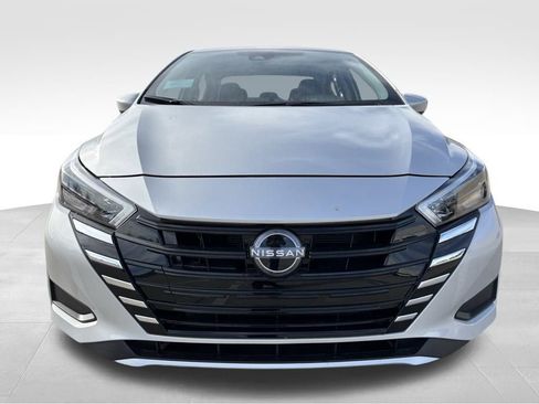 Used 2025 Nissan Versa SV w/ Trunk Package image 3