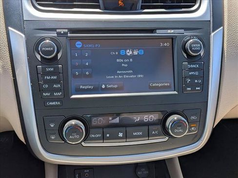 Used 2016 Nissan Altima 3.5 SL FWD image 13
