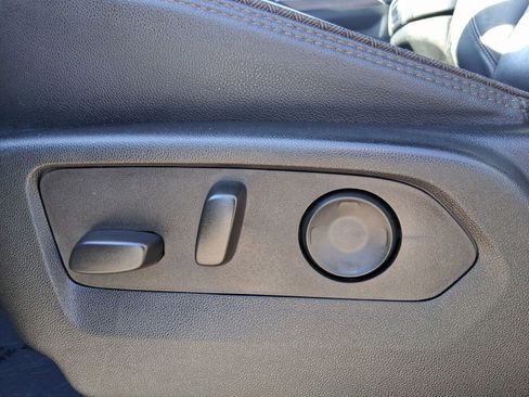 Used 2023 Chevrolet Tahoe High Country image 14