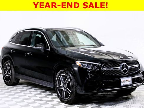 Used 2025 Mercedes-Benz GLC 300 4MATIC image 1