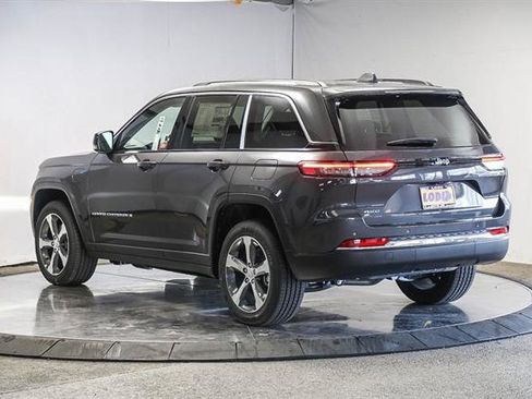 New 2023 Jeep Grand Cherokee 4WD 4xe image 33