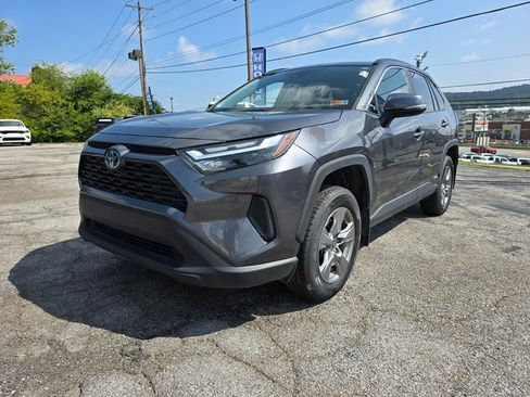 Used 2023 Toyota RAV4 XLE w/ Convenience Package image 1