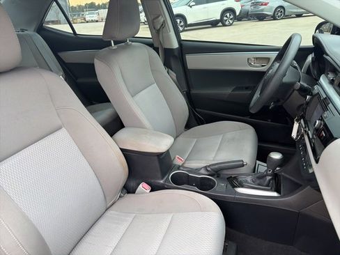 Used 2016 Toyota Corolla LE image 15