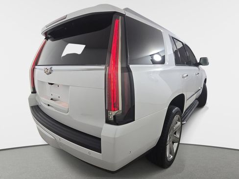 Used 2020 Cadillac Escalade Premium Luxury AWD/4WD image 40