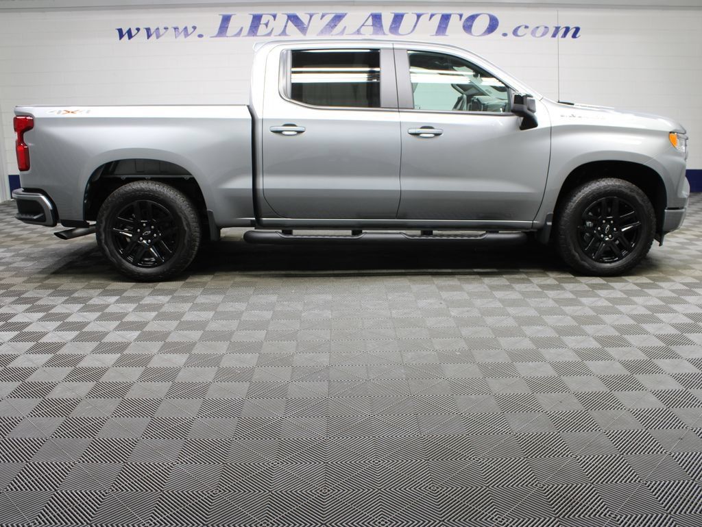 Used 2026 Chevrolet Silverado 1500 RST w/ RST Select Package AWD/4WD image 2