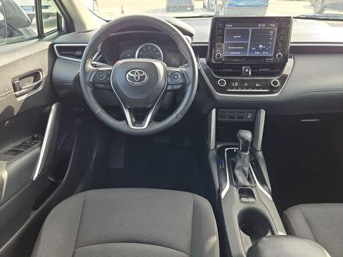 Used 2022 Toyota Corolla Cross LE w/ Black Badges Package (TMS) AWD/4WD image 27