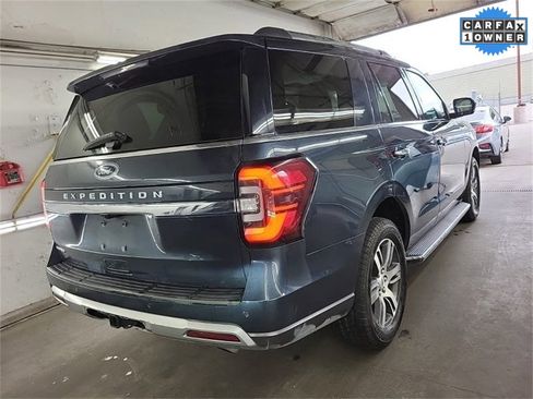 Used 2023 Ford Expedition Limited image 6