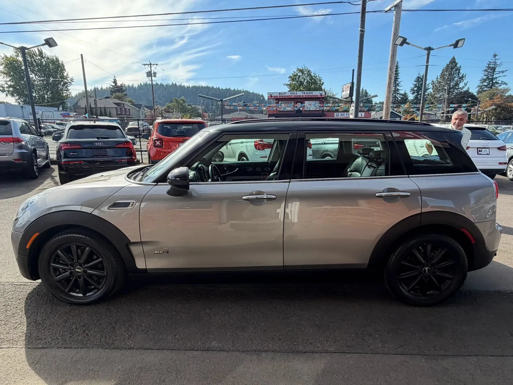 Used 2017 MINI Cooper Clubman ALL4 AWD/4WD image 6
