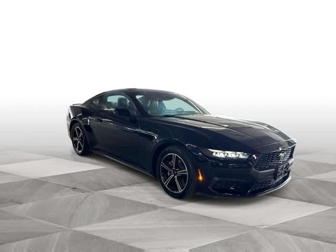 Used 2025 Ford Mustang Premium RWD image 2