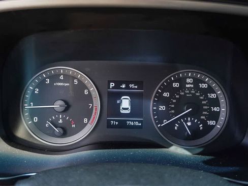 Used 2020 Hyundai Tucson SE FWD image 18