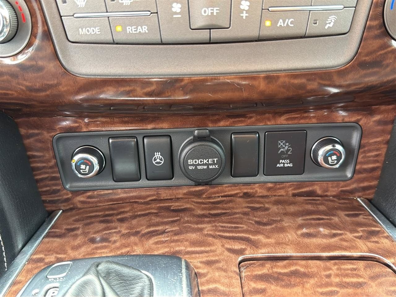 Used 2017 Nissan Armada Platinum w/ Interior Lighting Package AWD/4WD image 36