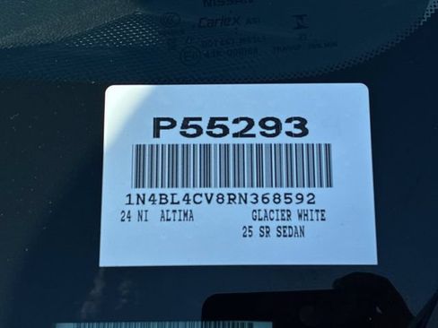 Used 2024 Nissan Altima 2.5 SR FWD image 31