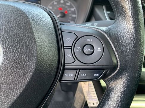 Used 2024 Toyota Corolla LE image 27