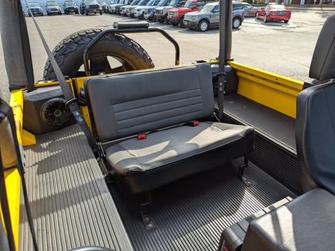 Used 1997 Land Rover Defender 90 AWD/4WD image 27