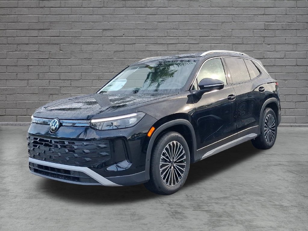 New 2026 Volkswagen Tiguan S FWD image 3