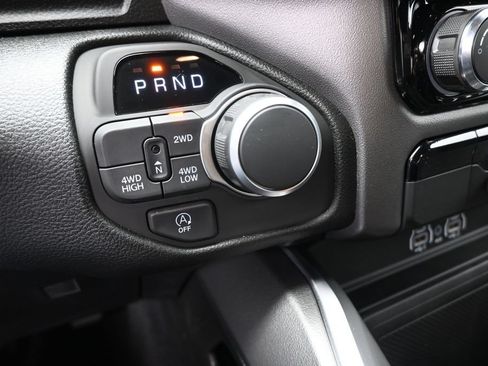New 2026 RAM 1500 Express AWD/4WD image 3