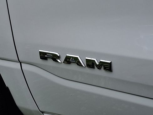 Used 2023 RAM 1500 Laramie AWD/4WD image 29