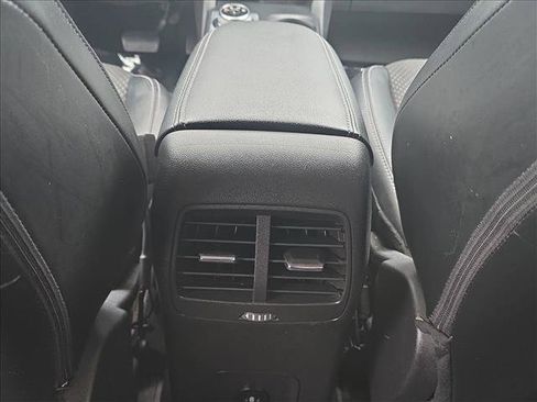 Used 2023 Ford Escape SE FWD image 19