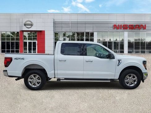 Used 2025 Ford F150 XLT w/ Equipment Group 301A Standard AWD/4WD image 9