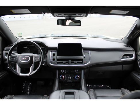 Used 2021 GMC Yukon SLT image 10
