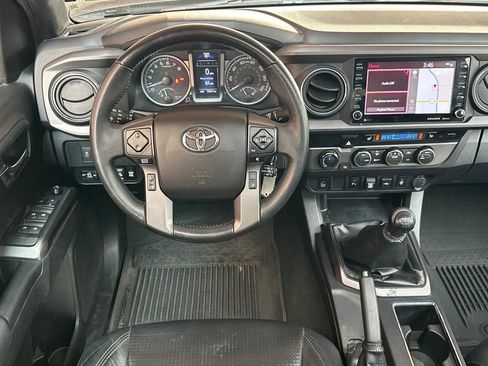Used 2022 Toyota Tacoma TRD Sport w/ TRD Premium Sport Package image 18