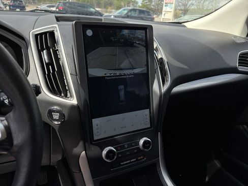 Used 2024 Ford Edge SEL image 31
