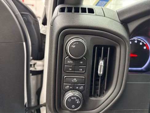 Used 2019 Chevrolet Silverado 1500 Custom Trail Boss w/ Custom Convenience Package image 32