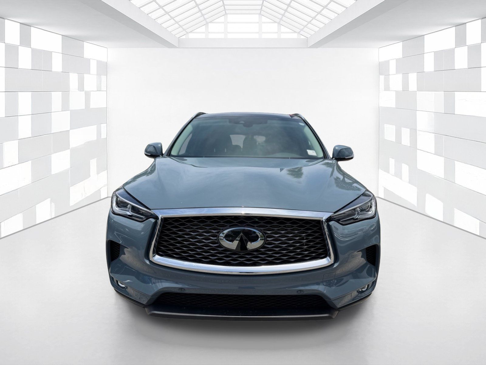 Used 2022 INFINITI QX50 Essential FWD image 2