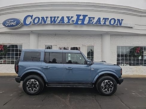 New 2025 Ford Bronco Outer Banks AWD/4WD image 1