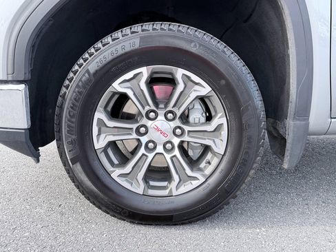 Used 2025 GMC Sierra 1500 SLT image 30