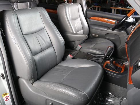 Used 2003 Lexus GX 470 image 37