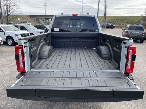 New 2026 Ford F250 Lariat w/ Black Appearance Package AWD/4WD image 10