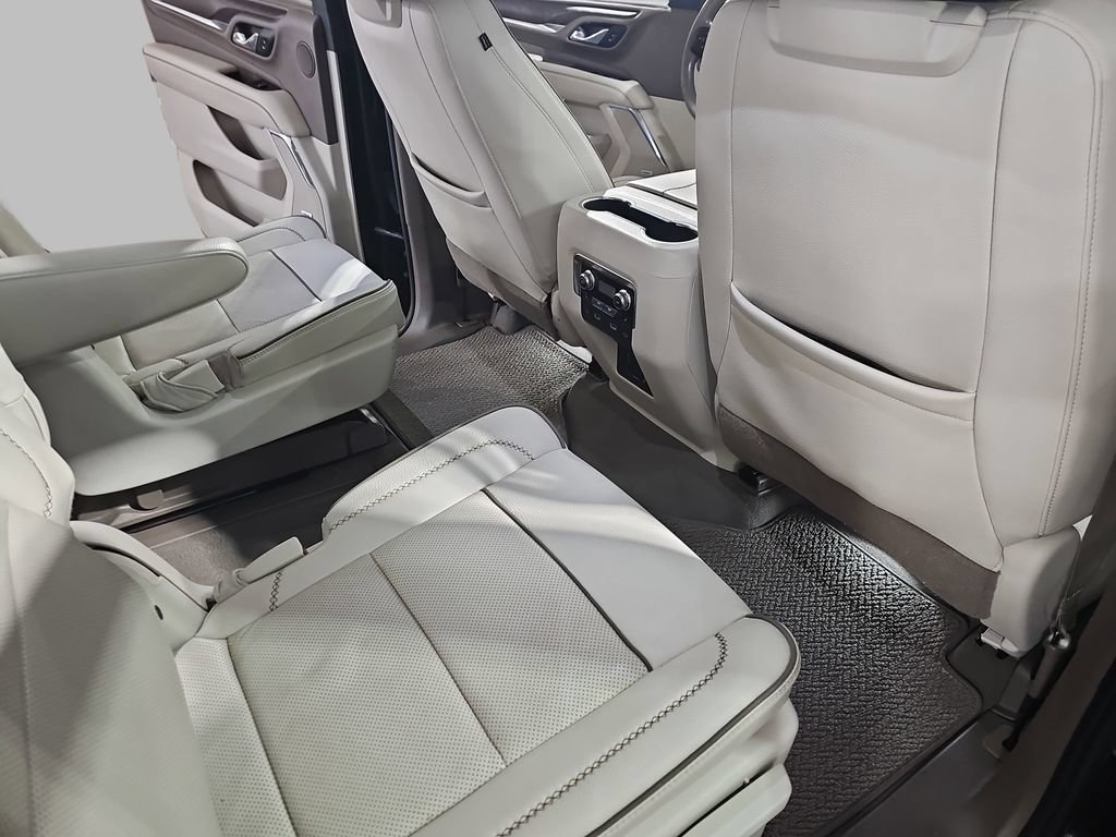 Certified 2021 GMC Yukon XL Denali w/ Denali Premium Package AWD/4WD image 14